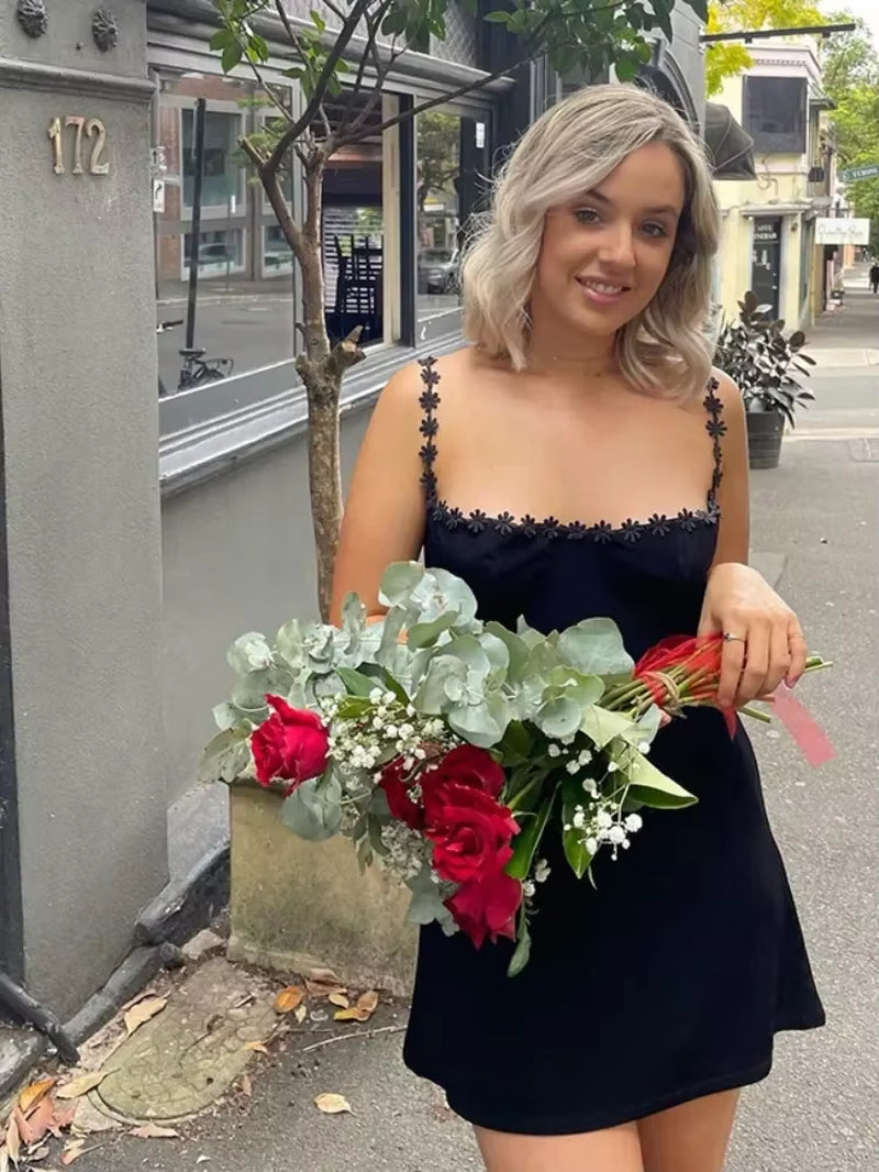 One-Piece Lace-Up Bodycon Dress Sexy Casual Dresses for Women Fashion Slim Vestidos Slash Neck Sleeveless Appliques Streetwear